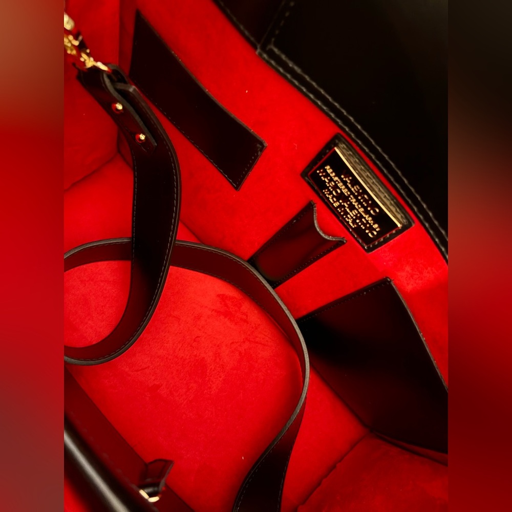 V♣️I♣️P TOTE - Picture 15 of 17